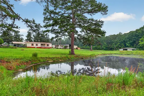 11046 Upper State Line Road, Vivian, LA 71082