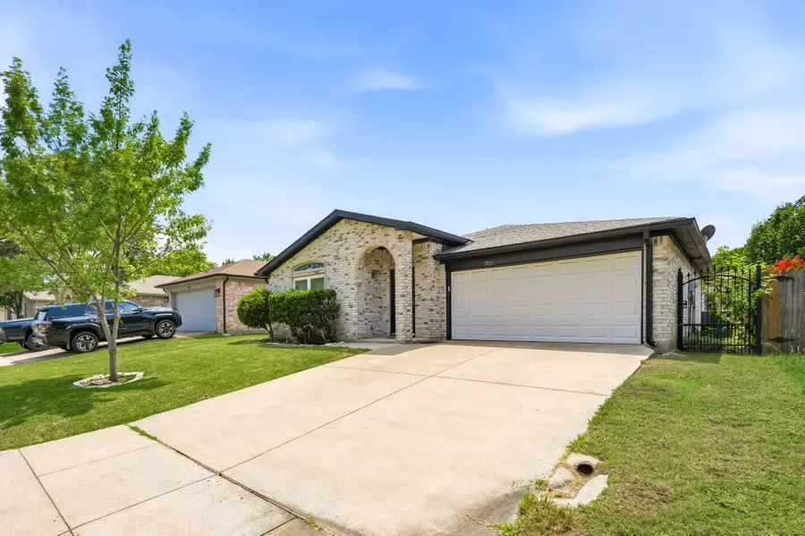 7921 Gardengate Lane, Fort Worth, TX 76137 - #3