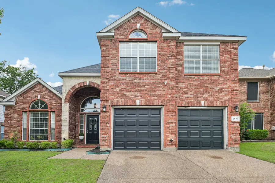 2825 Wales Court, Grand Prairie, TX 75052 - #2