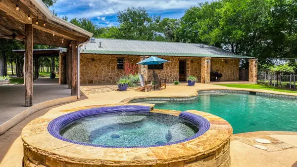 1060 Young Bend Road, Brock, TX 76087