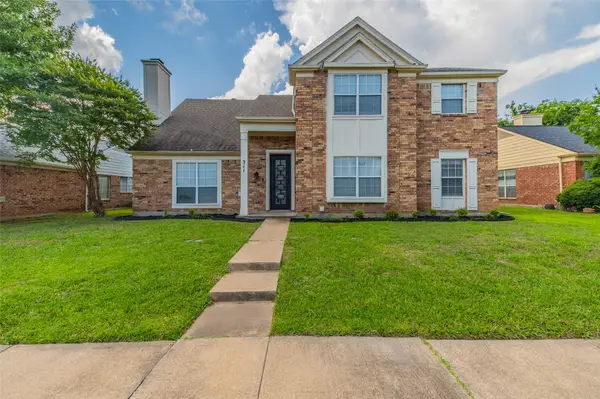 311 Pemberton Place, Cedar Hill, TX 75104