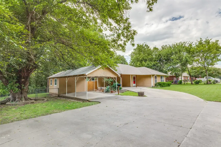 105 Pecan Street, Whitesboro, TX 76273 - #2