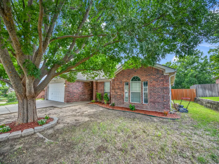 210 Wellington Trail, Weatherford, TX 76085 - #2
