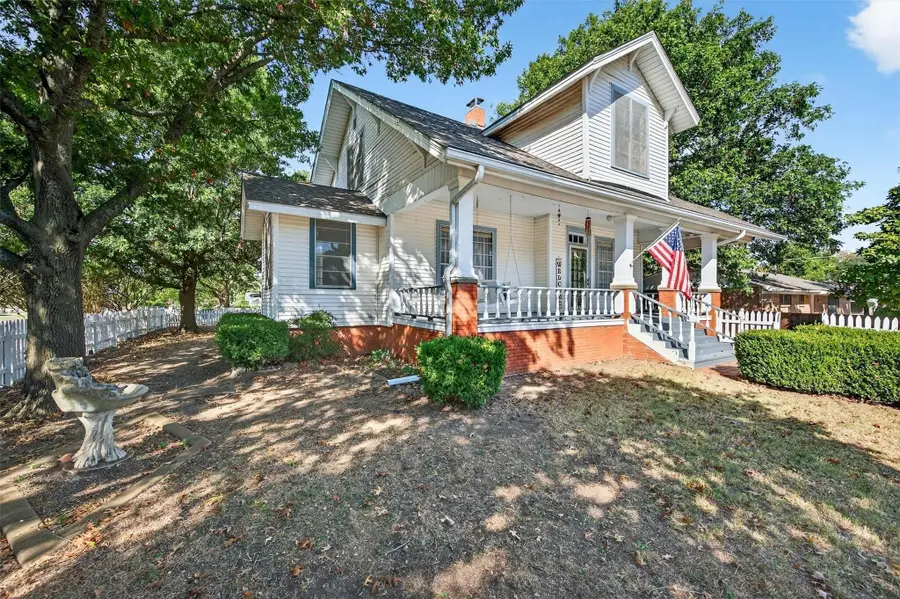 201 N Main Street, Leonard, TX 75452 - #3