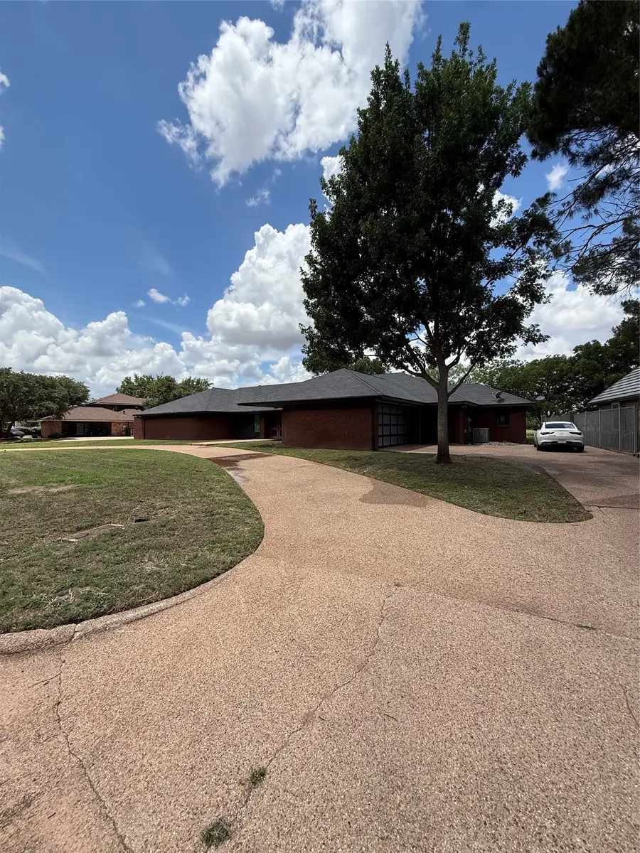 14 Fairway Oaks Boulevard, Abilene, TX 79606 - #2