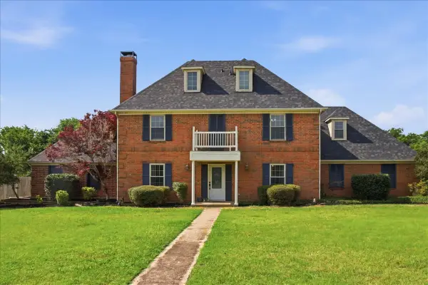 108 Stones Court, Waxahachie, TX 75165