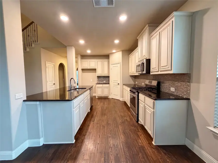 725 Lyndhurst Drive, Anna, TX 75409 - #2