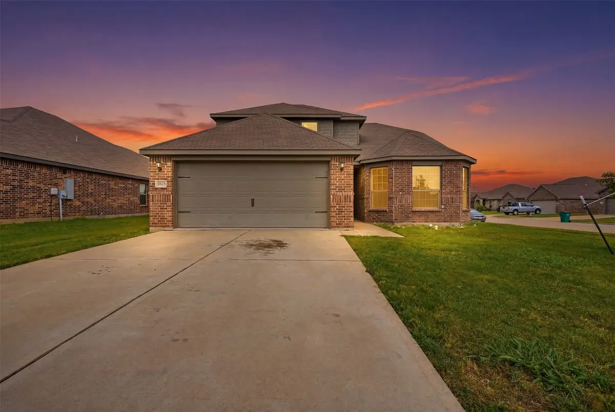 1000 Tumbleweed Trail, Crowley, TX 76036 - #1