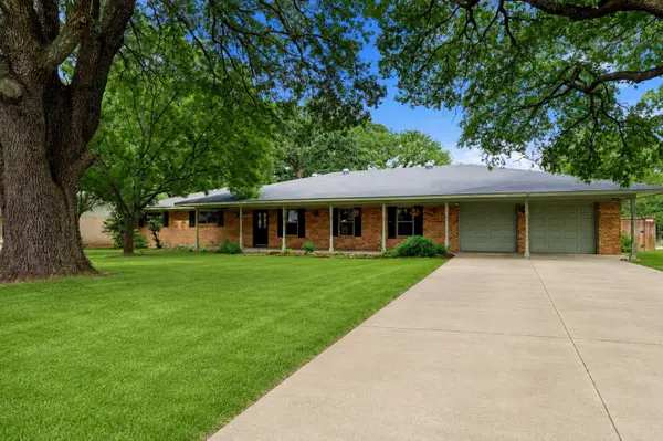 17535 Country Club Drive, Kemp, TX 75143