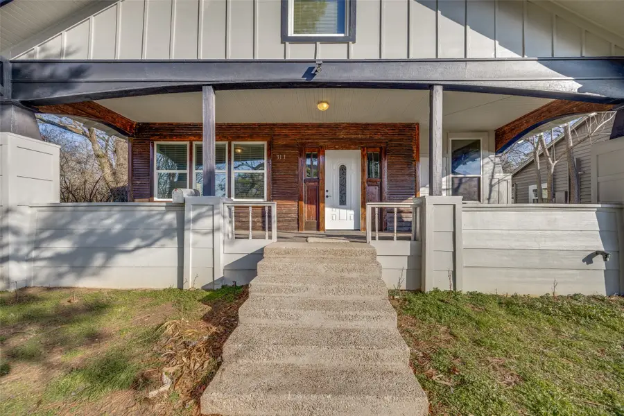 311 W Acheson Street, Denison, TX 75020 - #2