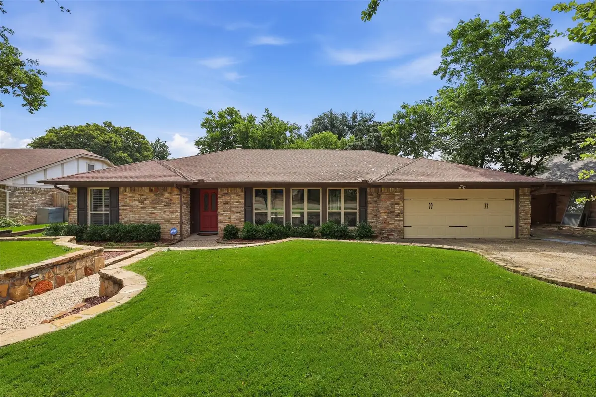 2009 Tanglewood Drive, Grapevine, TX 76051 - #1