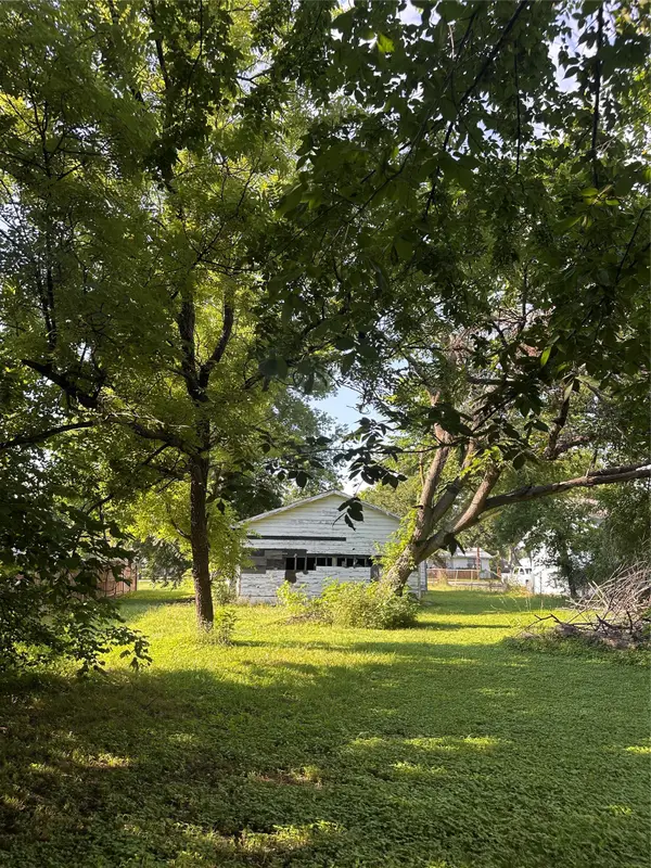420 E Denton Street, Howe, TX 75459
