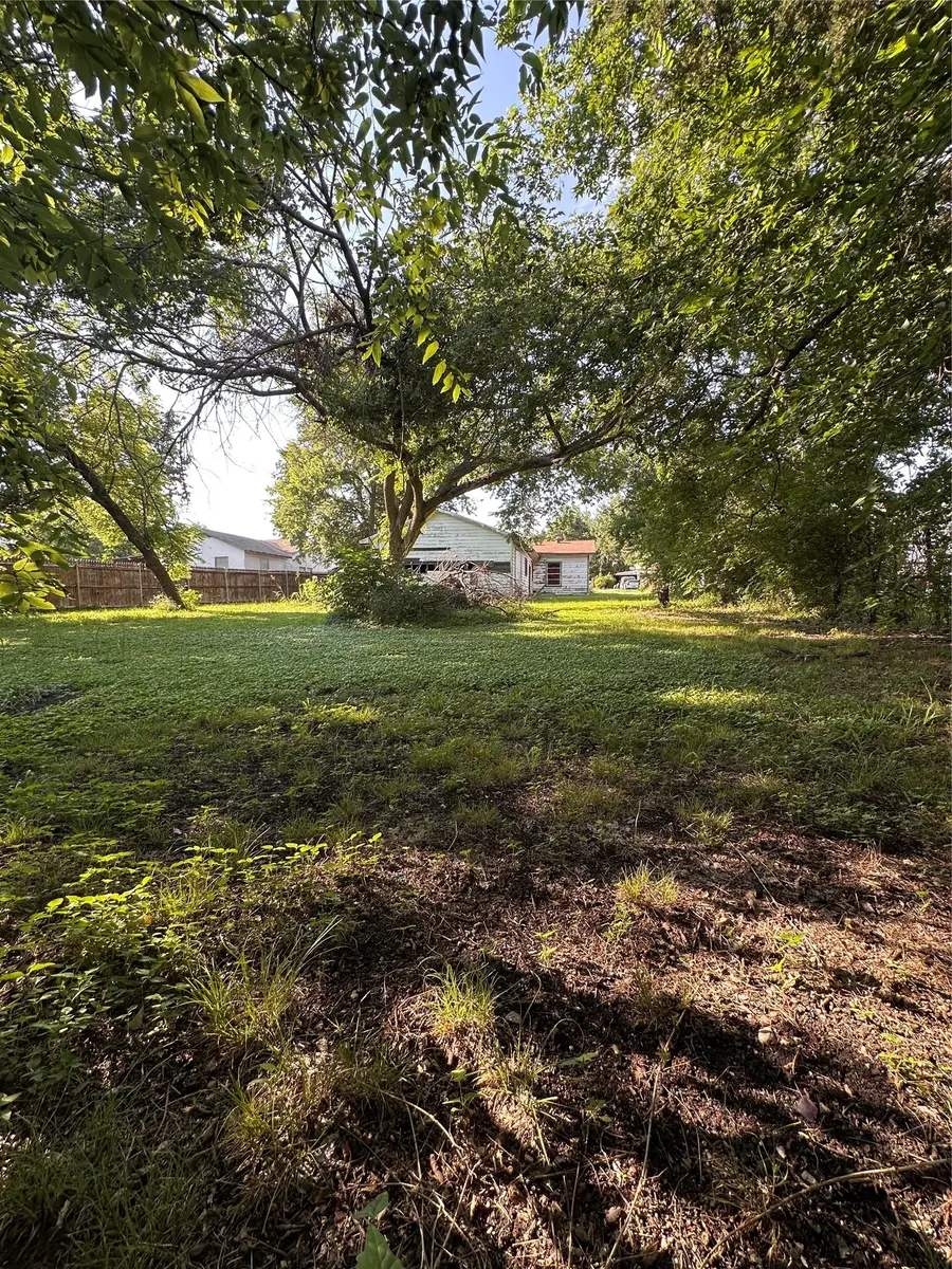 420 E Denton Street, Howe, TX 75459 - #3