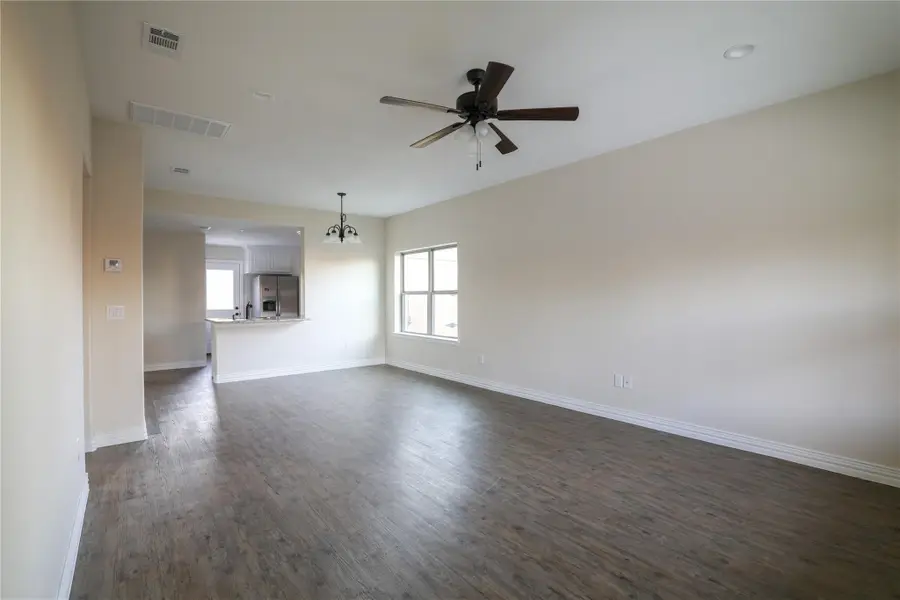 901 N Barrett Avenue, Denison, TX 75020 - #2