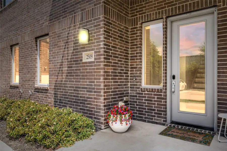2509 Vintage Place Circle, Farmers Branch, TX 75234 - #3