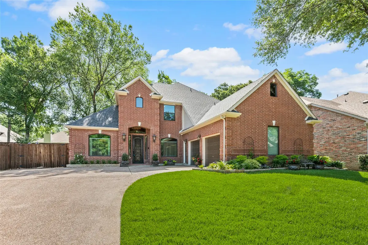 820 Glen Garry Drive, Flower Mound, TX 75022 - #1