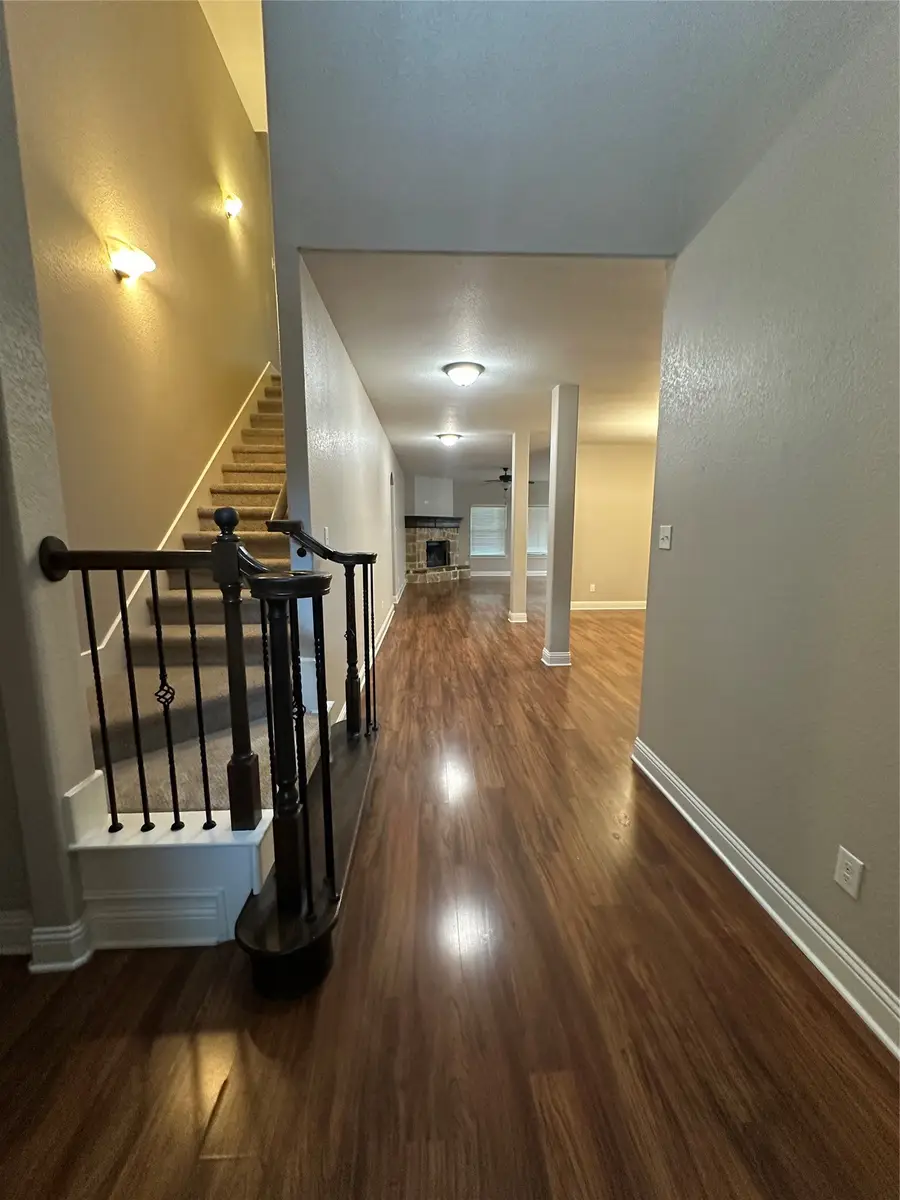 210 Debbie Way, Red Oak, TX 75154 - #2