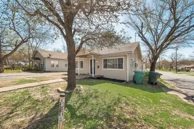 930 W Freeman Street, Sherman, TX 75092 - #1