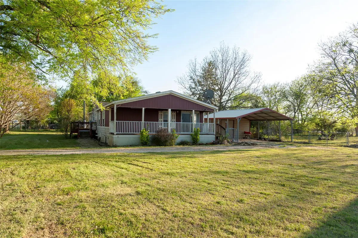 112 SE Front Street, Bailey, TX 75452 - #1