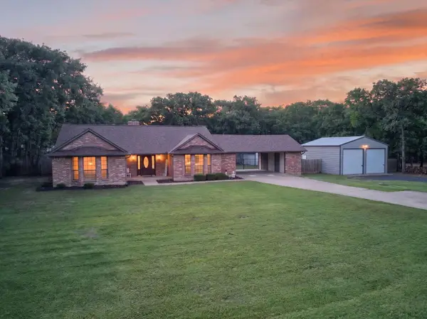23 Hillside Drive, Wills Point, TX 75169