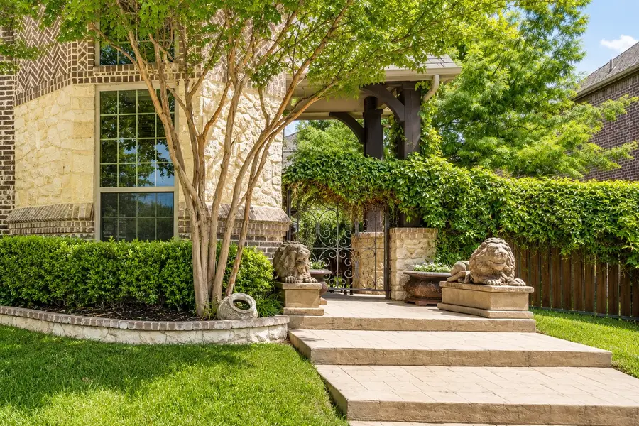 1115 Blue Lake Boulevard, Arlington, TX 76005 - #3