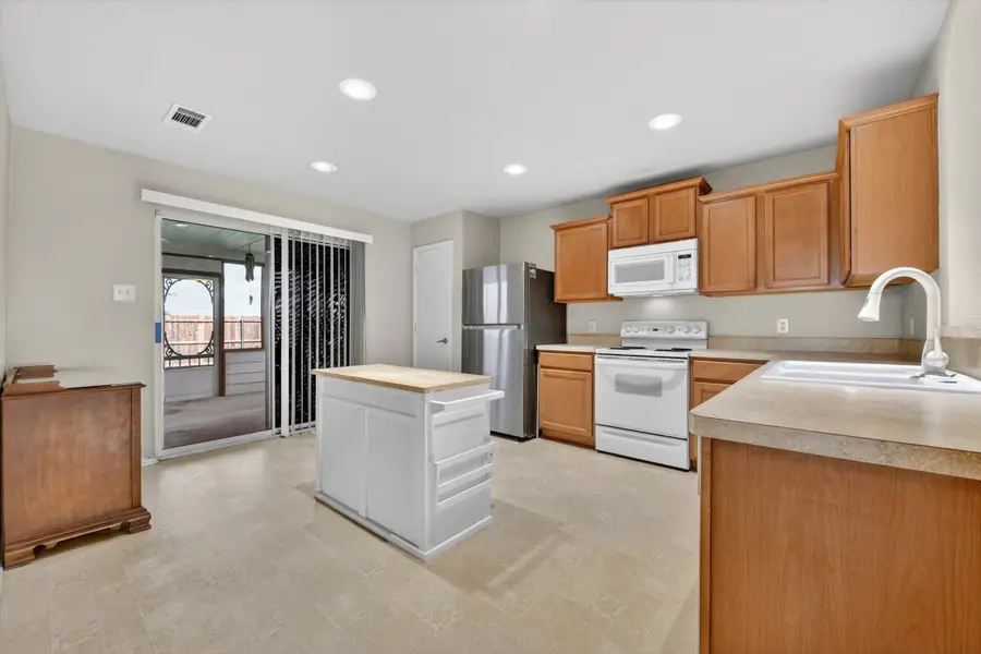 1505 First Street, Sanger, TX 76266 - #3
