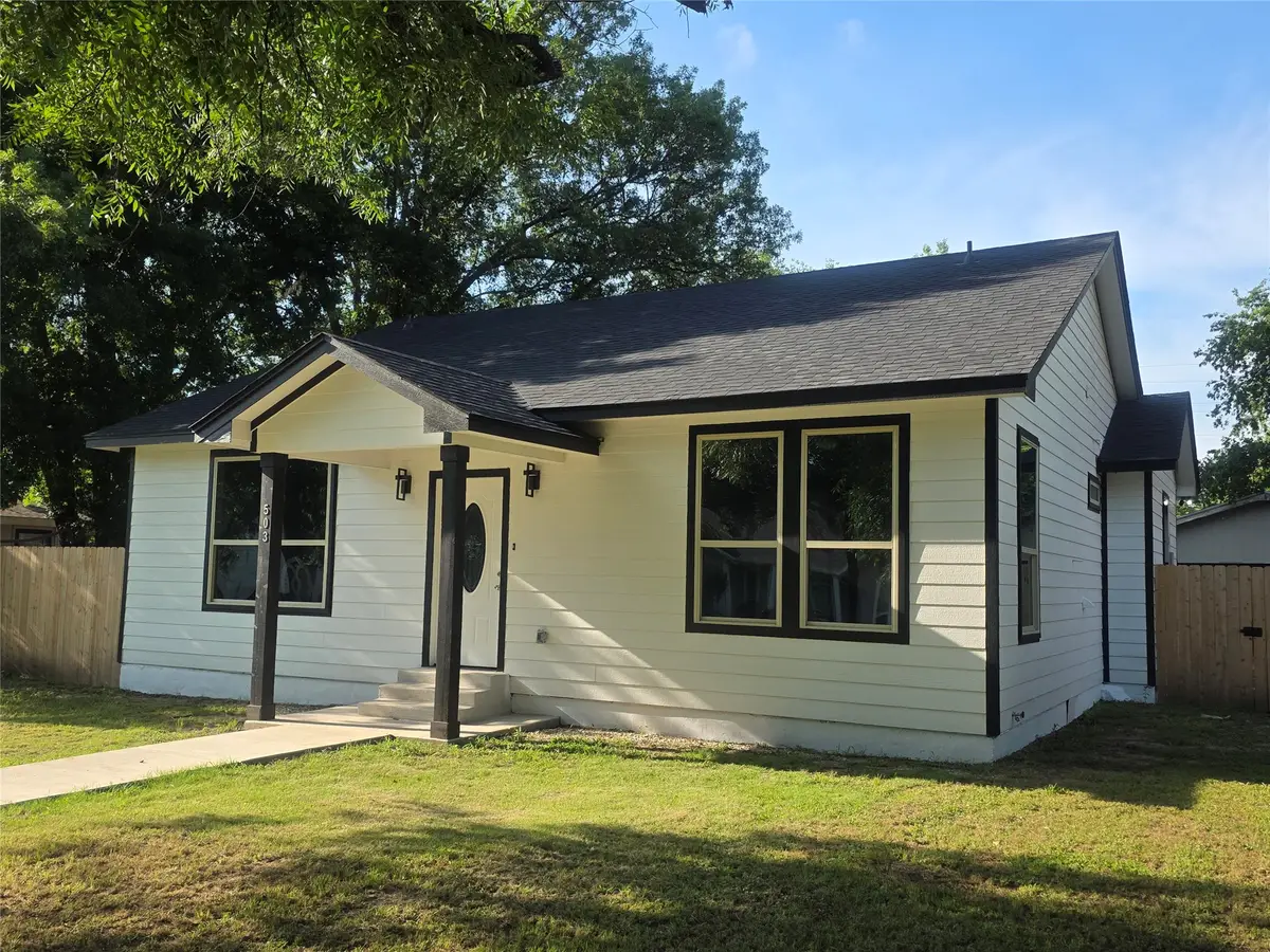 503 W Elm Street, Olney, TX 76374 - #1