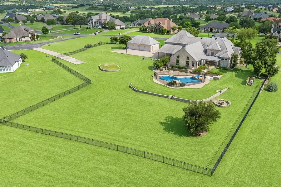 113 Club House Drive, Weatherford, TX 76087 - #2