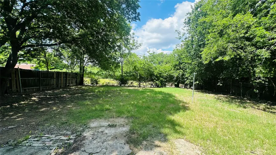 914 Clark Trail, Grand Prairie, TX 75052 - #2
