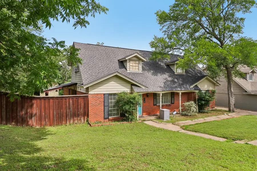 820 N Bowen Road, Arlington, TX 76012 - #2