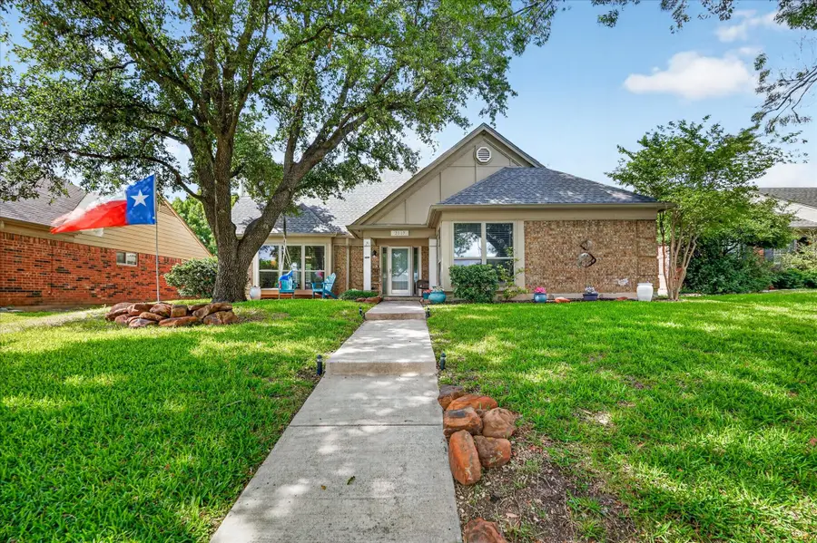 2117 Lavaca Trail, Carrollton, TX 75010 - #2