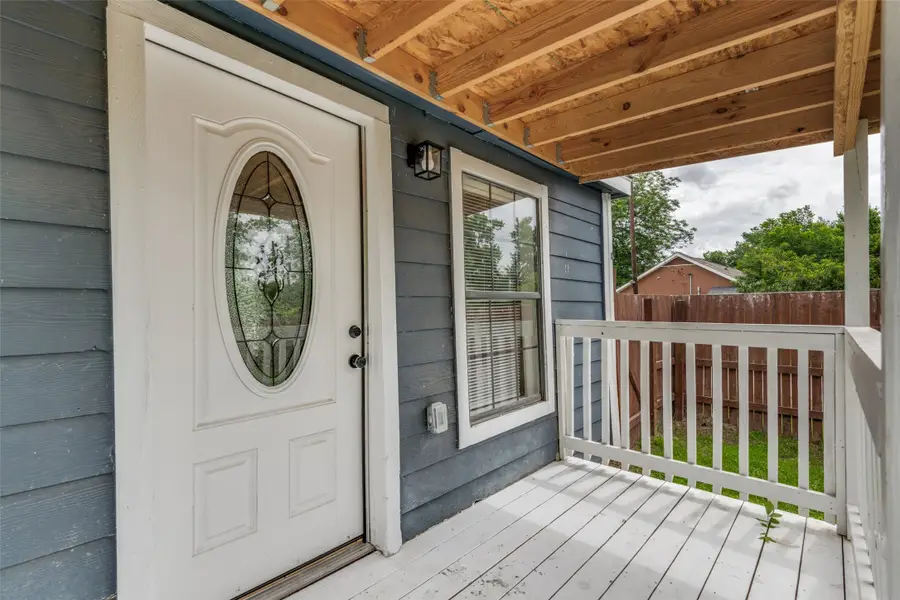 806 E Brin Street, Terrell, TX 75160 - #3