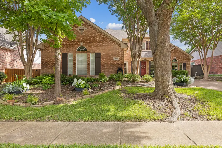 6909 Silver Oak Court, McKinney, TX 75072 - #2
