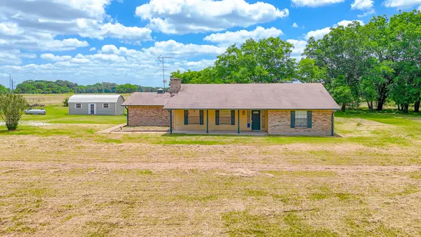 955 Fm 667, Purdon, TX 76679