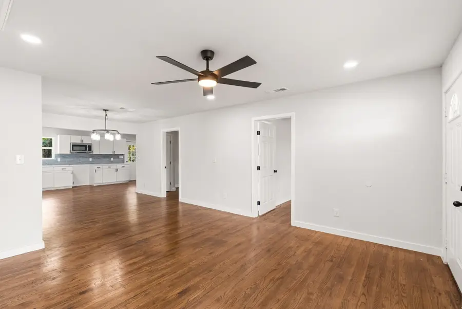 4100 Wilbarger Street, Fort Worth, TX 76119 - #2