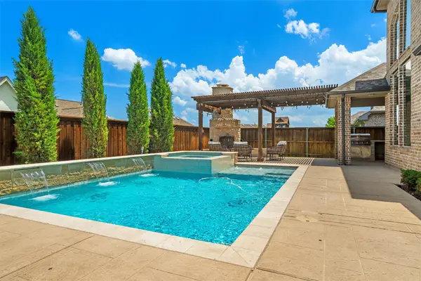 1917 Bending Oak Street, Fort Worth, TX 76008