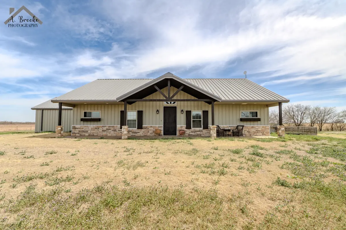 9118 Hall, Iowa Park, TX 76367 - #1