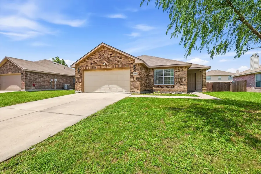 1637 Dream Catcher Way, Krum, TX 76249 - #3