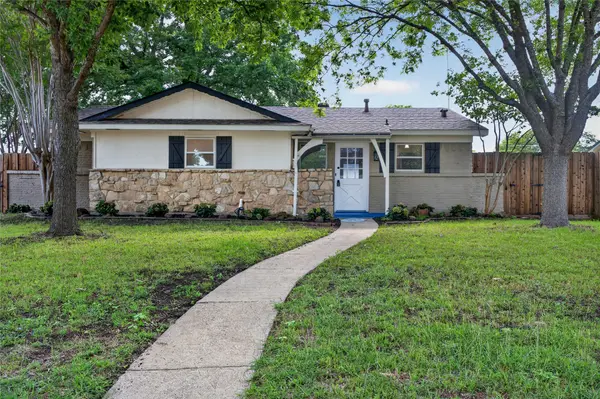 1621 Debbie Drive, Plano, TX 75074