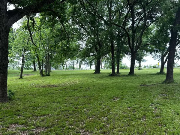 505 Paxton Road, Gunter, TX 75058