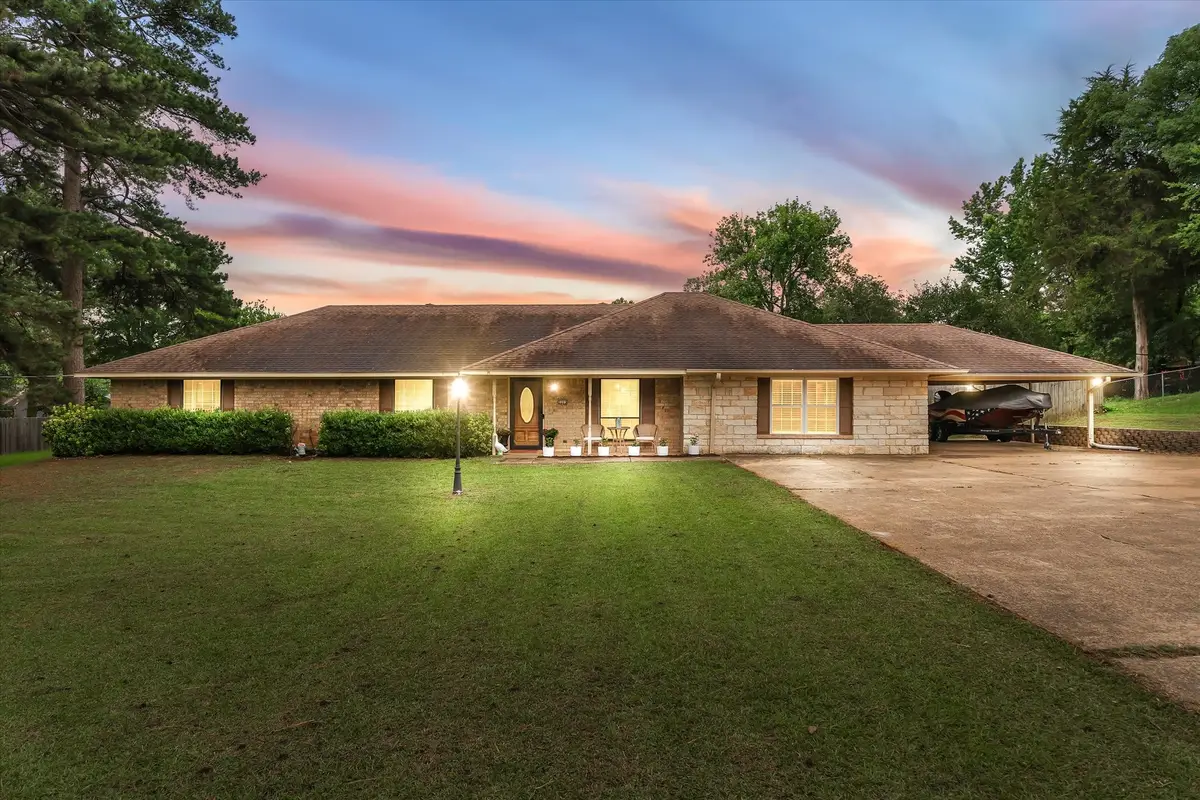 2203 Woodbine Drive, Gladewater, TX 75647 - #1