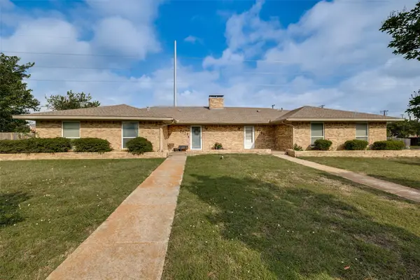 2731 Forest Grove Drive, Richardson, TX 75080