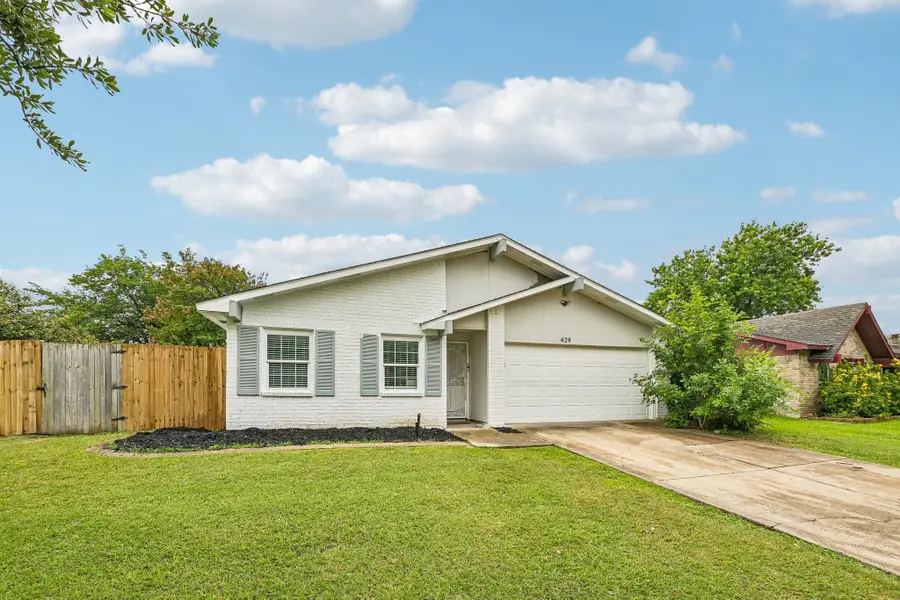 429 Clearwood Drive, Grand Prairie, TX 75052 - #2