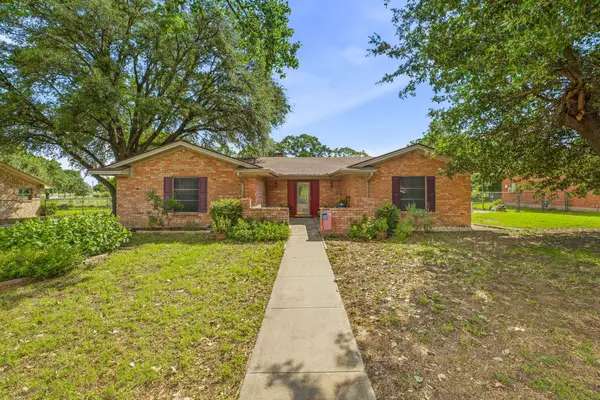 1335 N Lydia Street, Stephenville, TX 76401