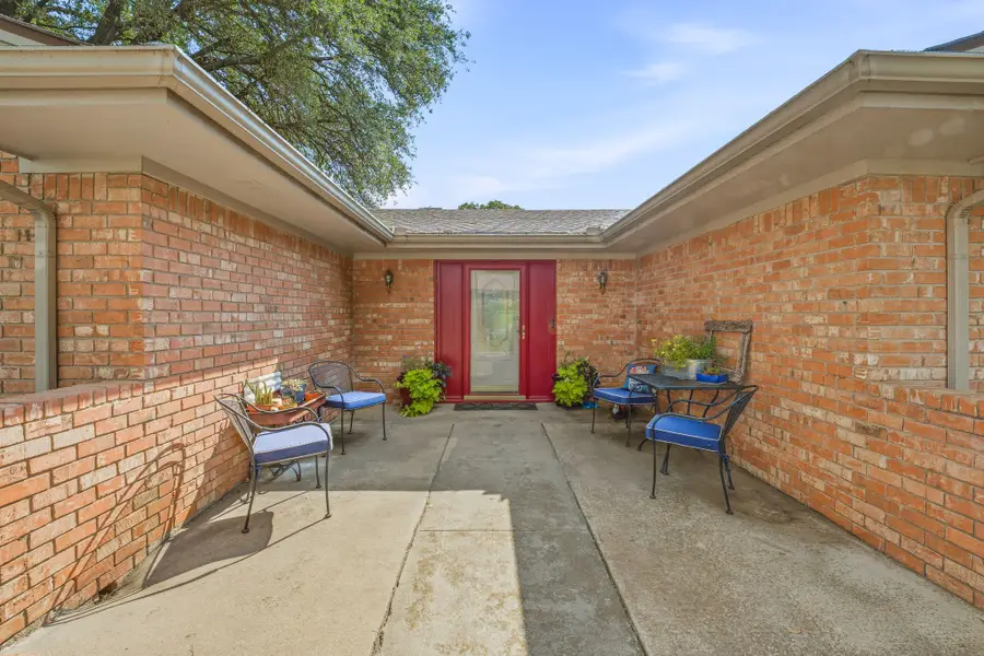 1335 N Lydia Street, Stephenville, TX 76401 - #2
