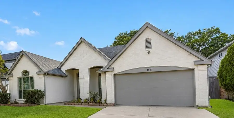 4527 Wescott Drive, Grand Prairie, TX 75052 - #2