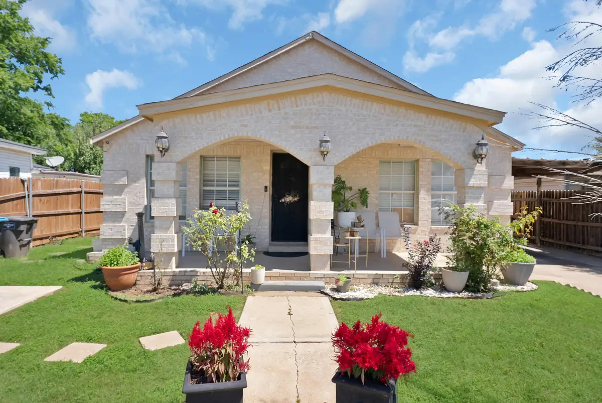 1717 E Harvey Avenue, Fort Worth, TX 76104 - #1
