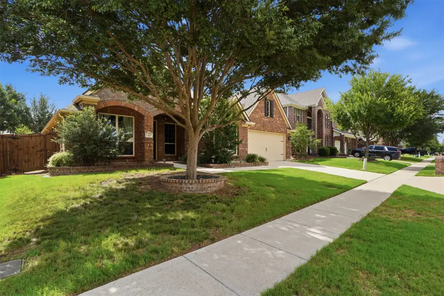 1383 Sandhurst Drive, Roanoke, TX 76262 - #2