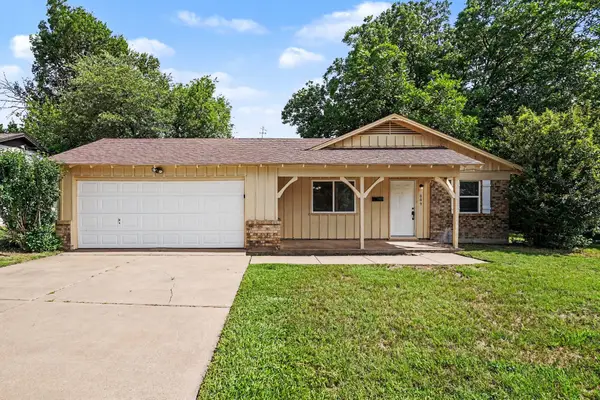 809 E Bovell Street, Crowley, TX 76036