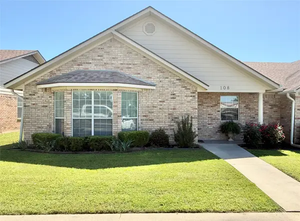 108 Pr 1311, Mt Pleasant, TX 75455